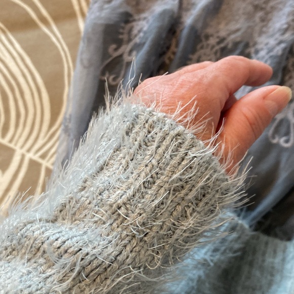 RYU sweater dress with embroidered lace - Picture 7 of 11